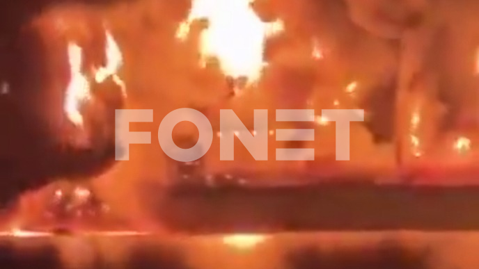 Pogođena dva strana broda